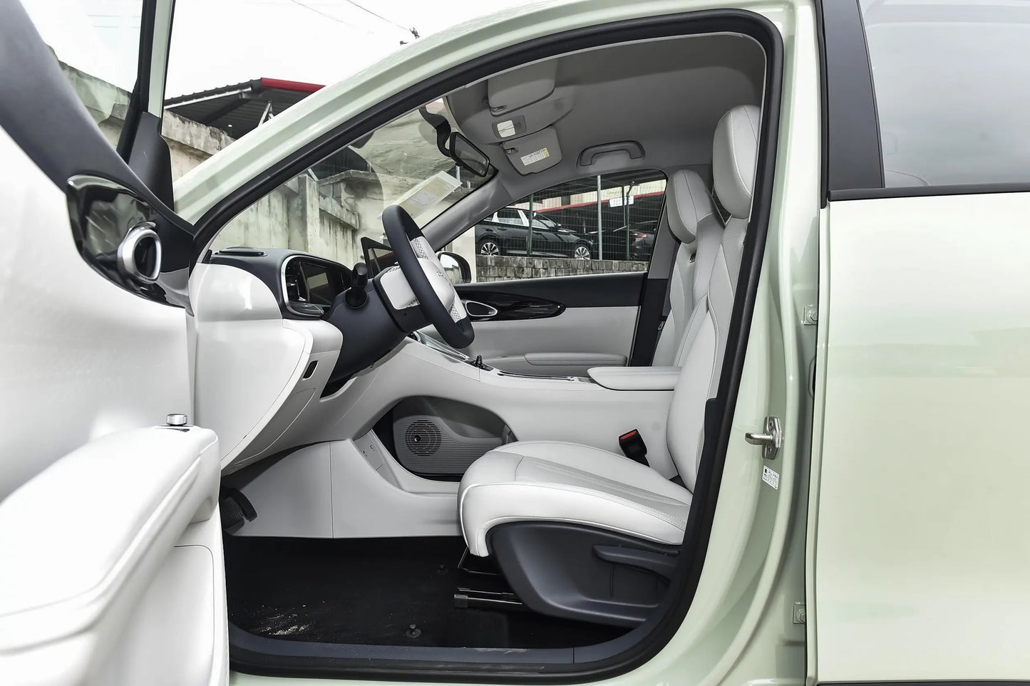 Geely Galaxy Star Wish Mid-Size Luxury Electric SUV