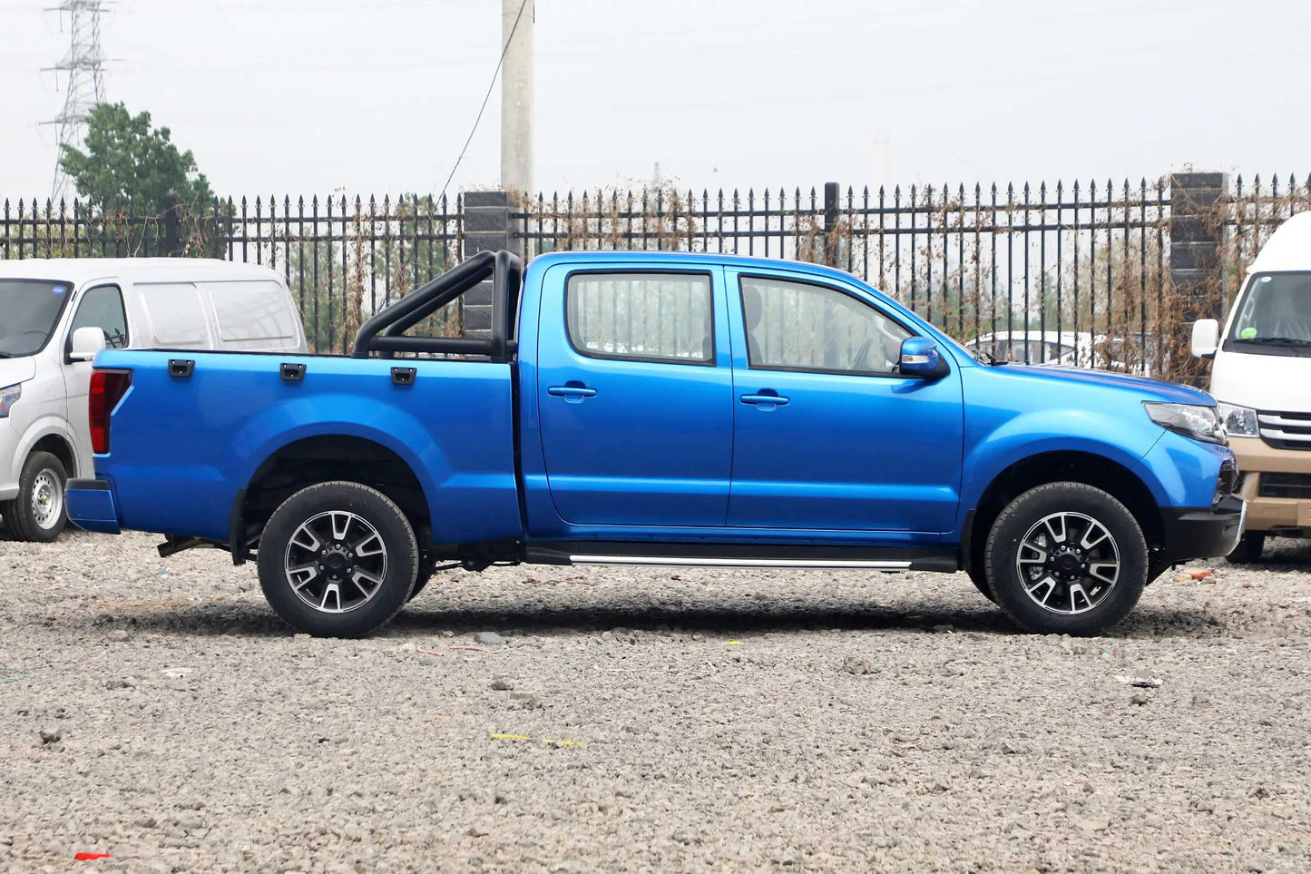 Huanghai Xianglong N1S Mid-Size Gasoline Off-Road Pickup Truck
