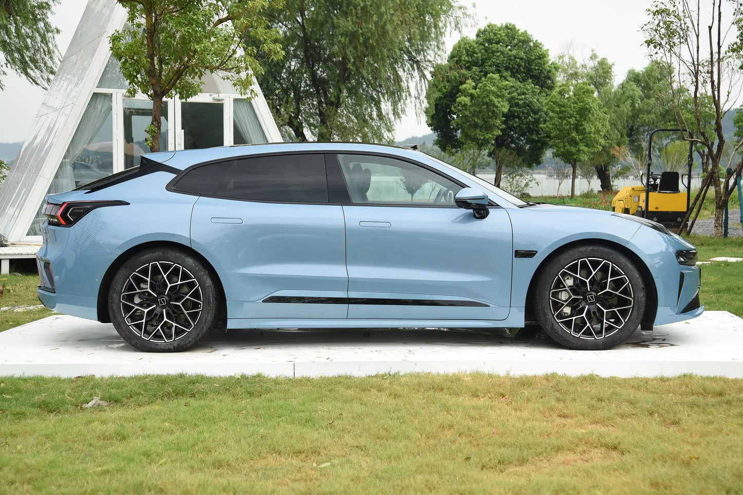 ZEEKR 001 Premium Electric Sedan