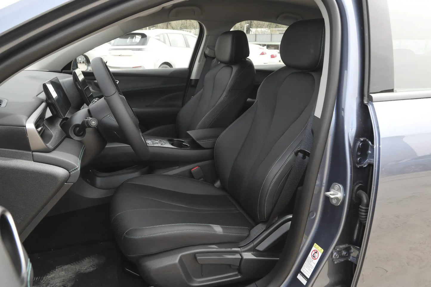 BYD Seal 05 DM-i Plug-in Hybrid Electric Sedan