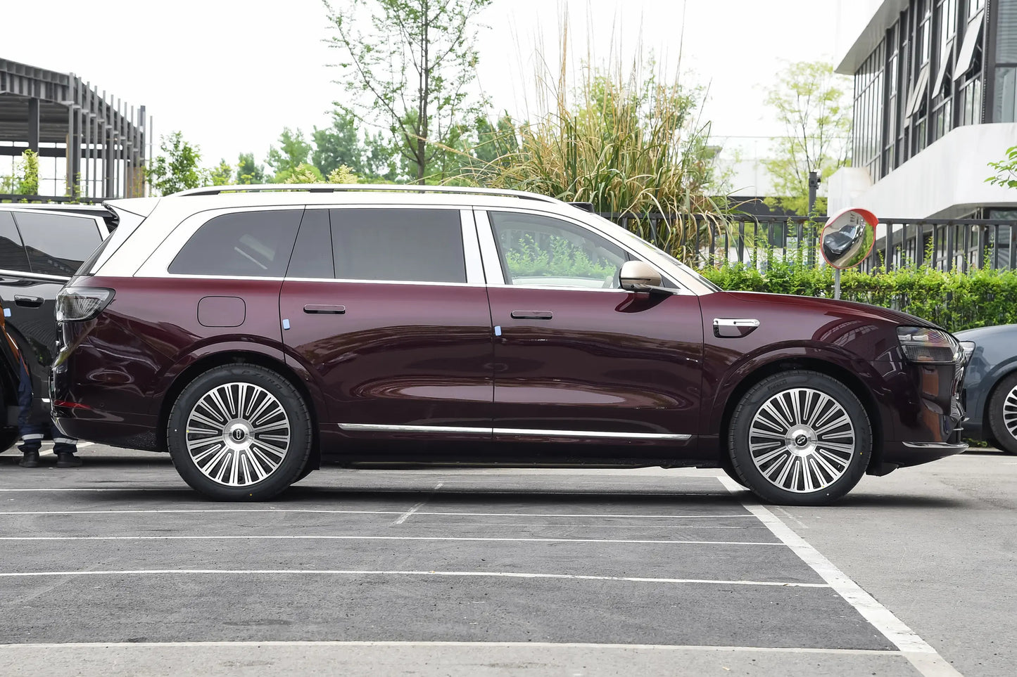 AITO M9 Luxury SUVs 6-Seater Large SUVs Electric Cars Range - Extended Electric Vehicle