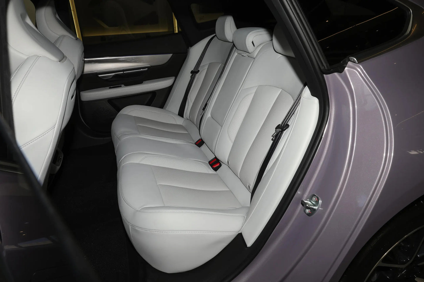 XPeng P7i Mid-Size Pure Electric Hatchback Sedan