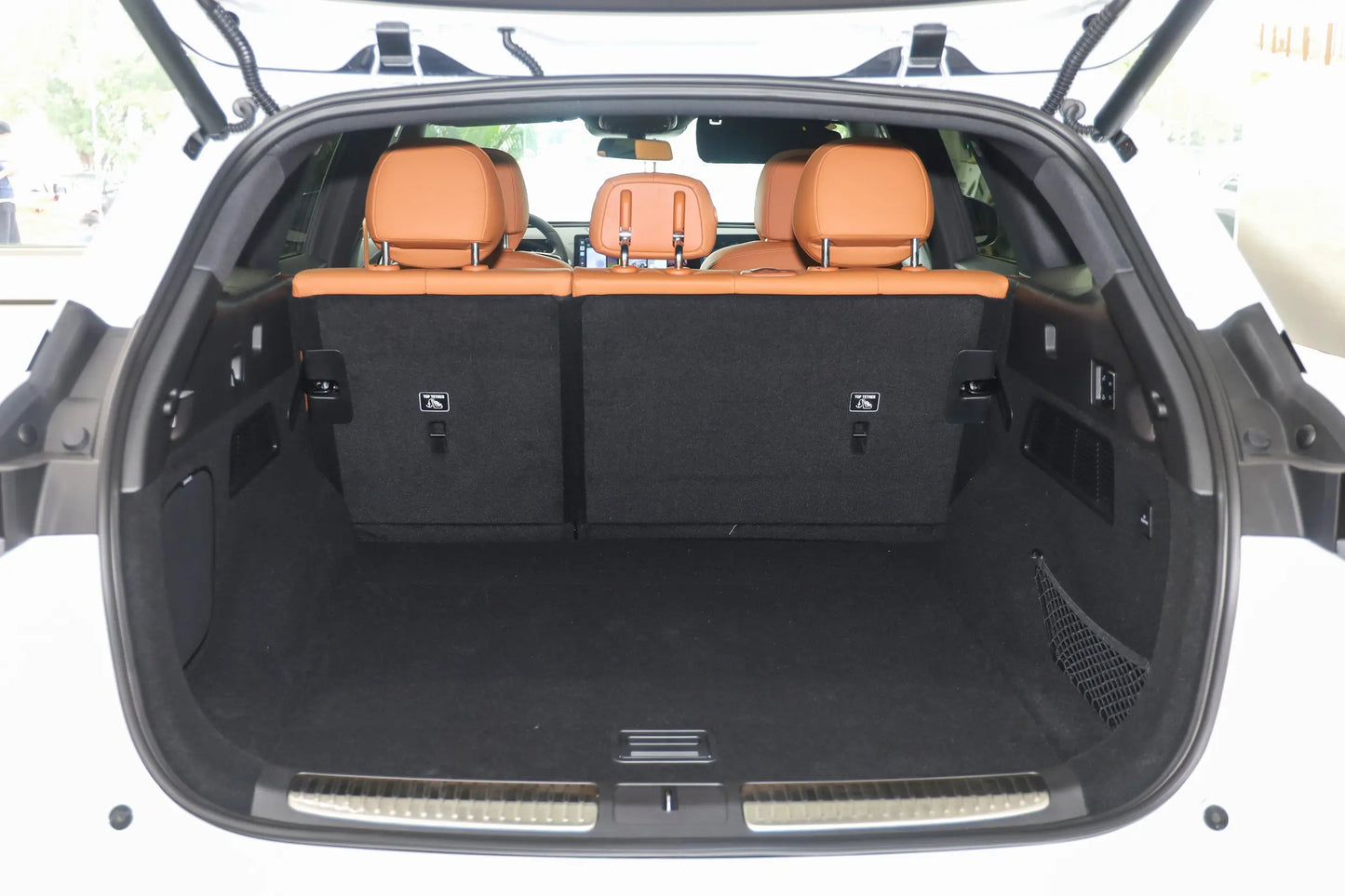 XPeng G9 Mid-size Luxury SUV Ultra Long Range 800V Fast Charging Platform