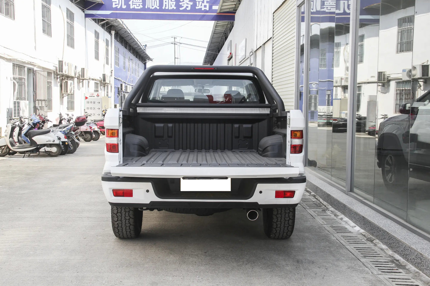 Huanghai Weilong N7 Mid-Size Pickup Truck