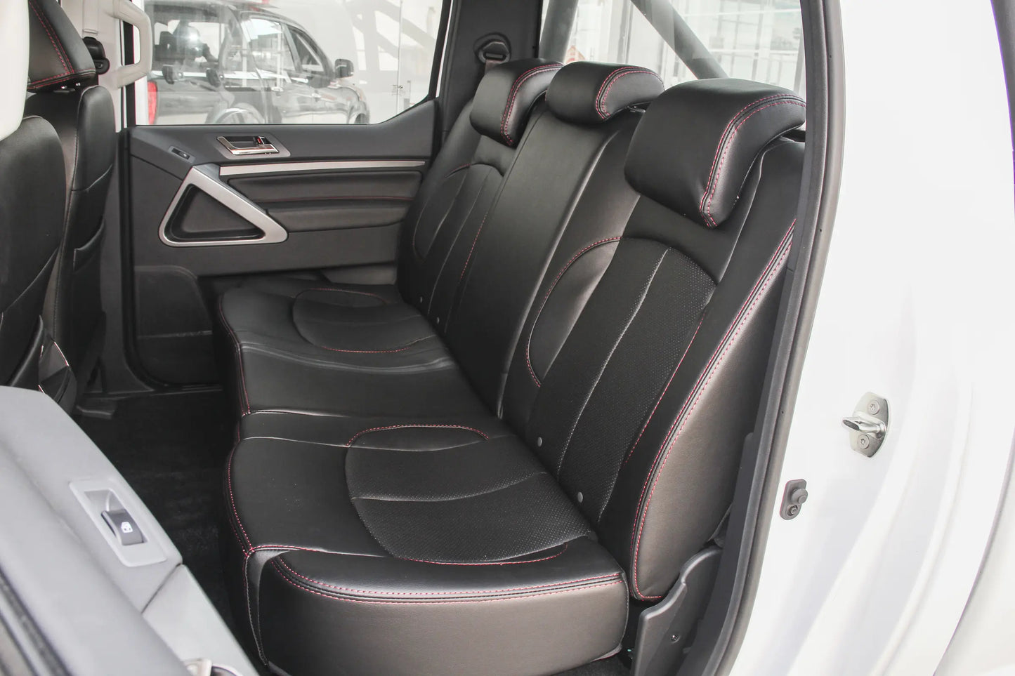 Huanghai Weilong N7 Mid-Size Pickup Truck