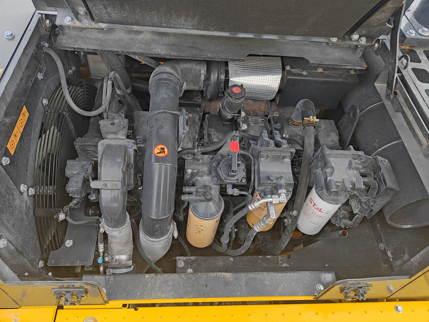 Komatsu PC450-8 Hydraulic Excavator