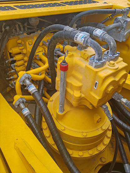 Komatsu PC450-8 Hydraulic Excavator