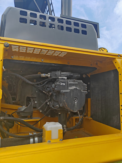 Komatsu PC450-8 Hydraulic Excavator