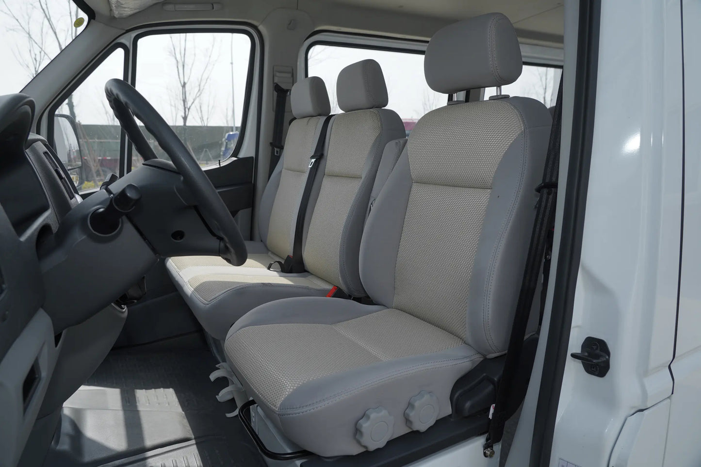 Huanghai Raytour Light Commercial Vehicle (LCV) / Light Bus