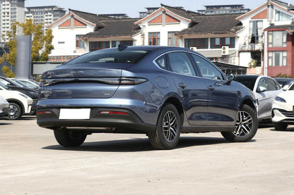BYD Seal 05 DM-i Plug-in Hybrid Electric Sedan