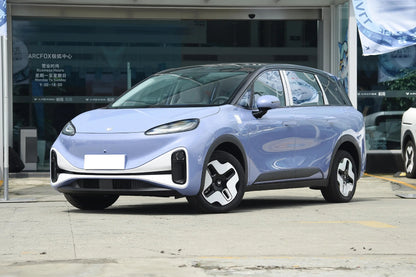 Arcfox Kaola Compact Family-Friendly Electric MPV