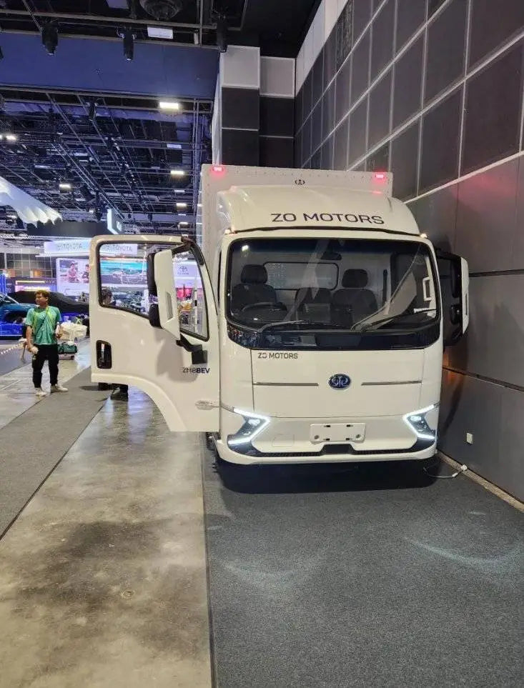 ZO MOTORS ZM8 Full-Size Commercial Electric Trucks